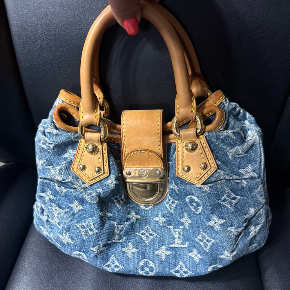 Louis Vuitton denim Pleaty